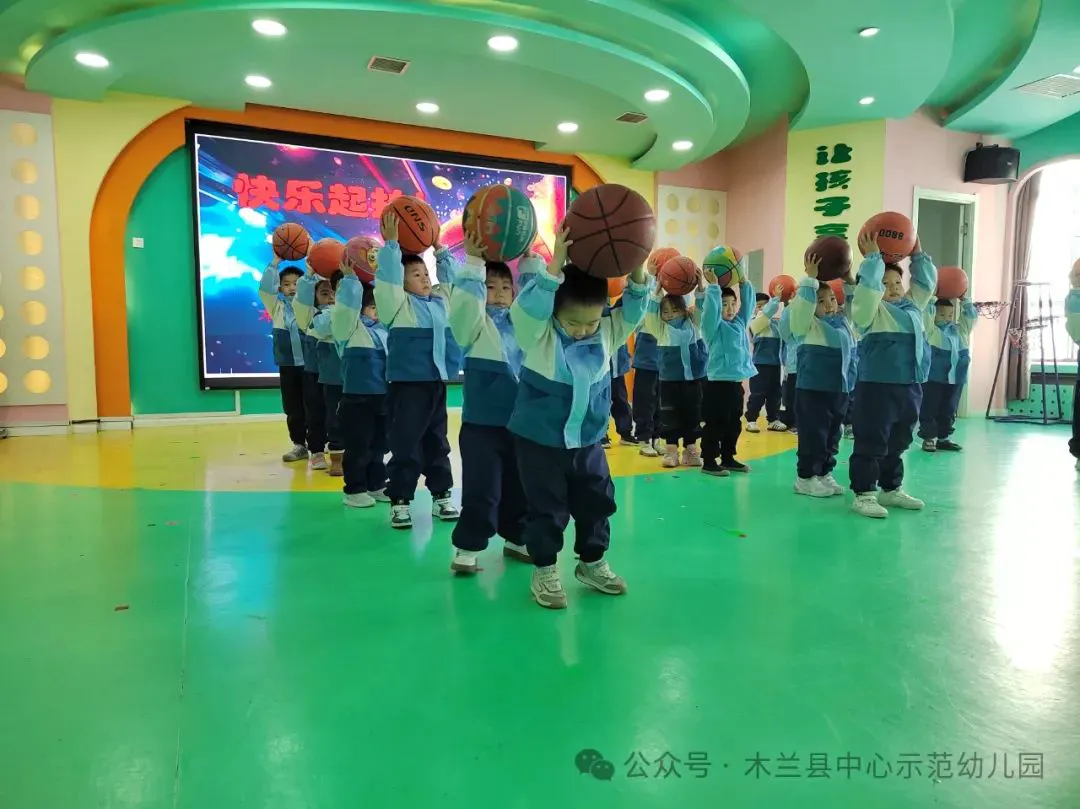 篮球一周的训练计划怎么写_0
